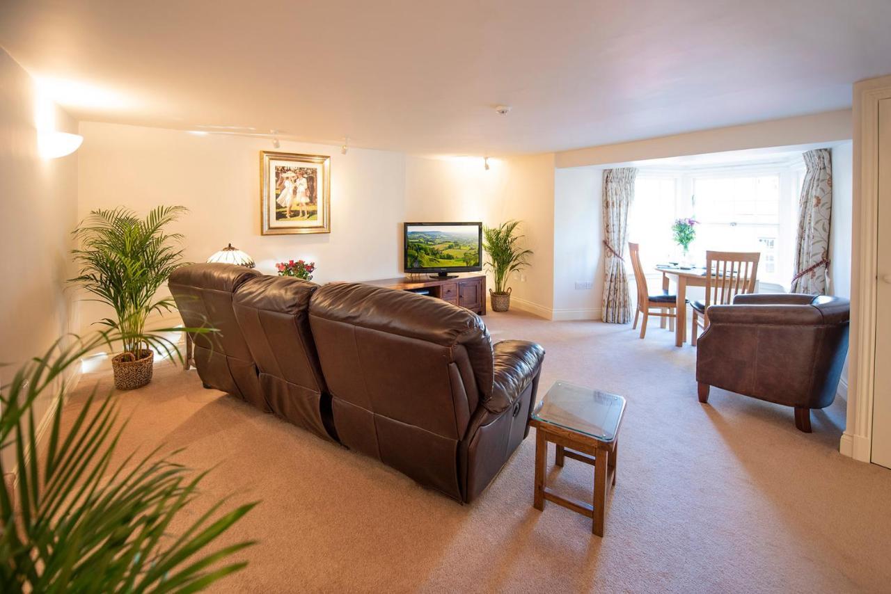 Oberon River View Apartment Bourton-on-the-Water Esterno foto