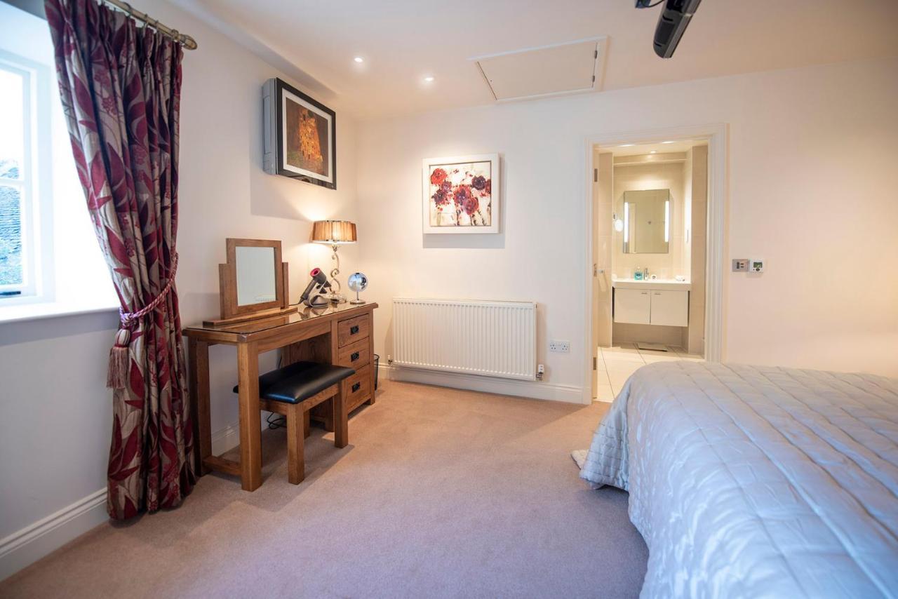 Oberon River View Apartment Bourton-on-the-Water Esterno foto